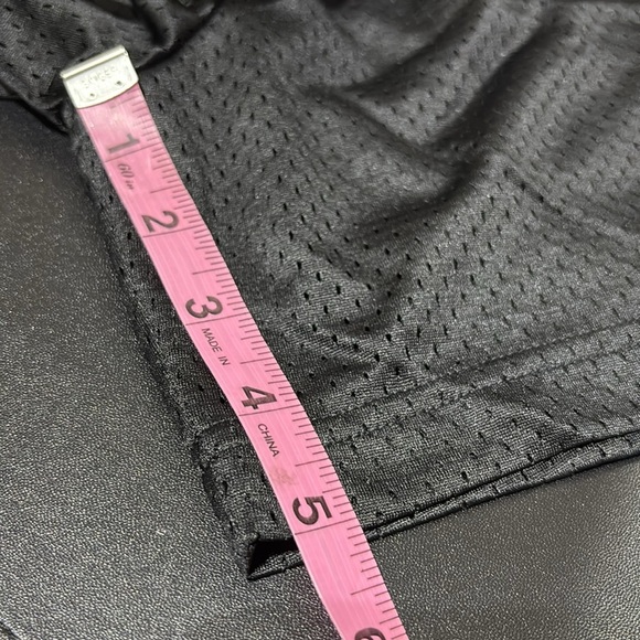 Nike Dri-Fit Basketball 5”standard fit,mid length,elastic/drawcord waist,pockets - Picture 7 of 9